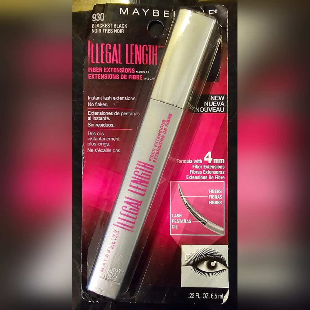 Maybelline Illegal Lengths mascara in "Blackest Black". NEW.